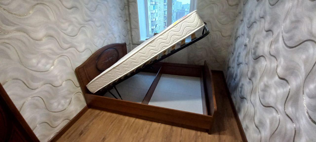 Двуспальная кровать "Натали" 140х190  с подъемным механизмом цвет орех изножье низкое